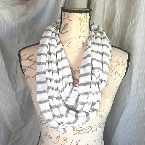 Infinity Scarf White & Gray Striped 3 ft - Picture 1 of 3